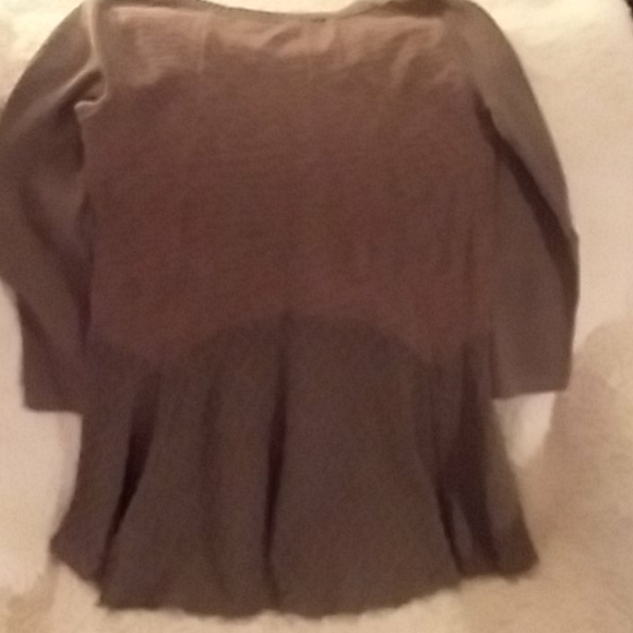 Top - Picture 2 of 2